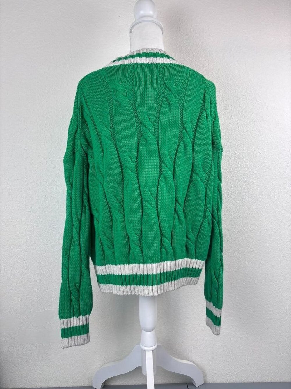 Aerie medium green cropped cable knit v-neck oversized sweater preppy collegiate - Picture 6 of 9